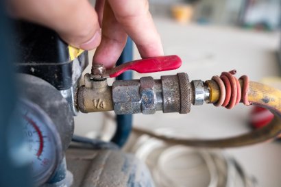 The Top Signs Your Gas Line Needs Repair (and When to Call Right Away)
